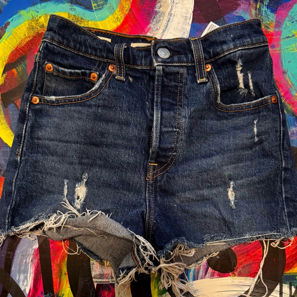 Levi's Ribcage Shorts Size 24